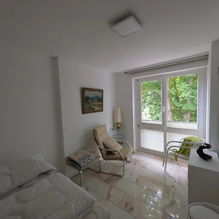 Luxusapartment Im Zentrum Διαμέρισμα *